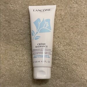 Lancome Crème Radiance Cleanser - White and Blue